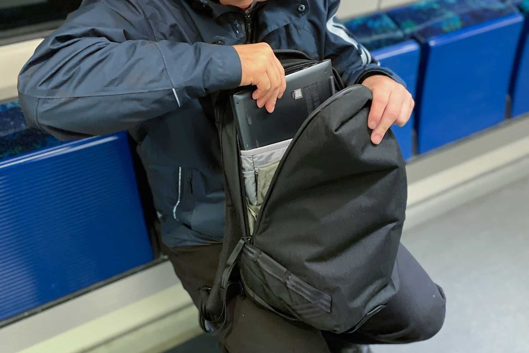 able-carry-daily-backpack-open-compartment-laptop