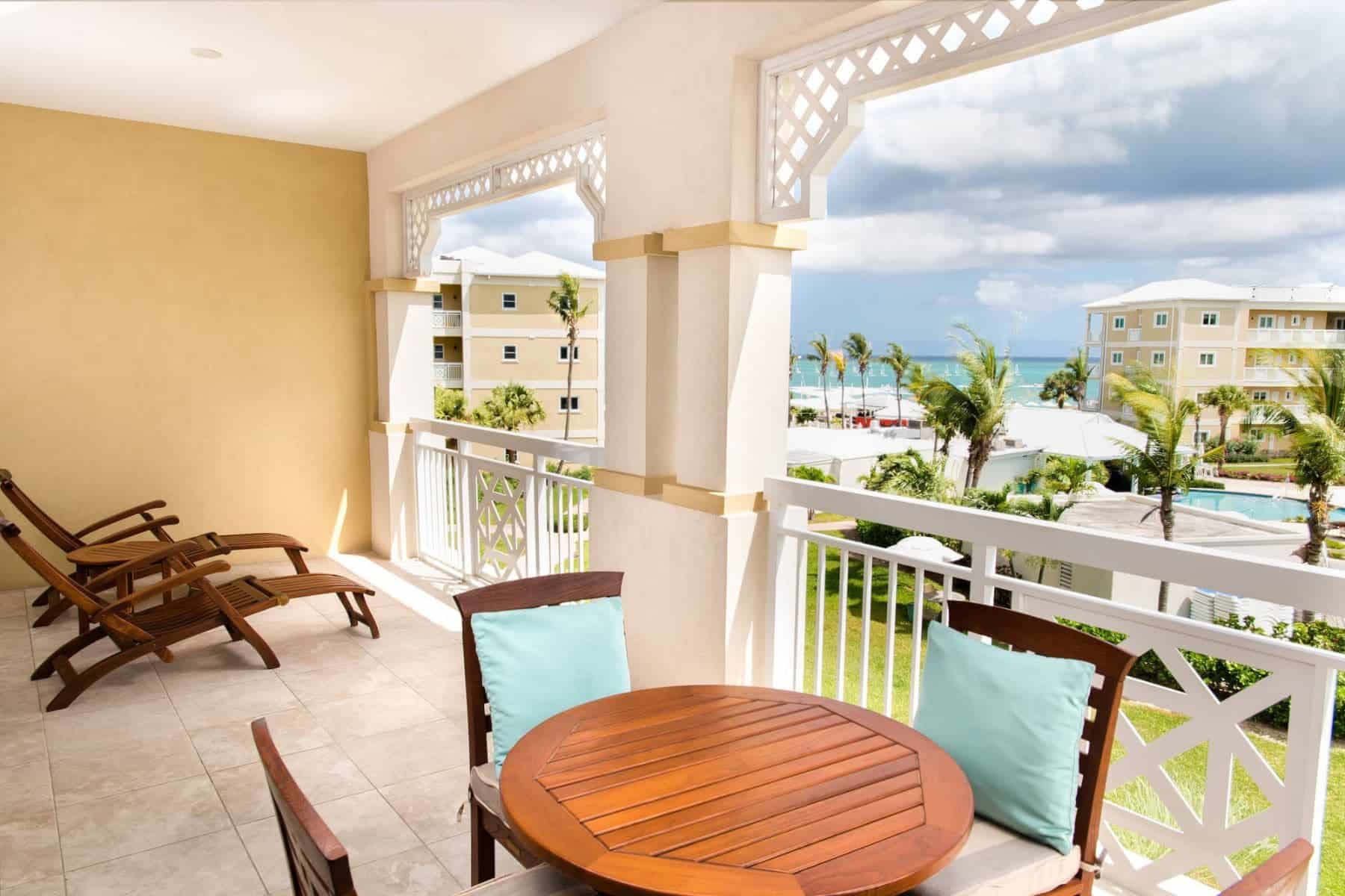 alexandra-resort-veranda