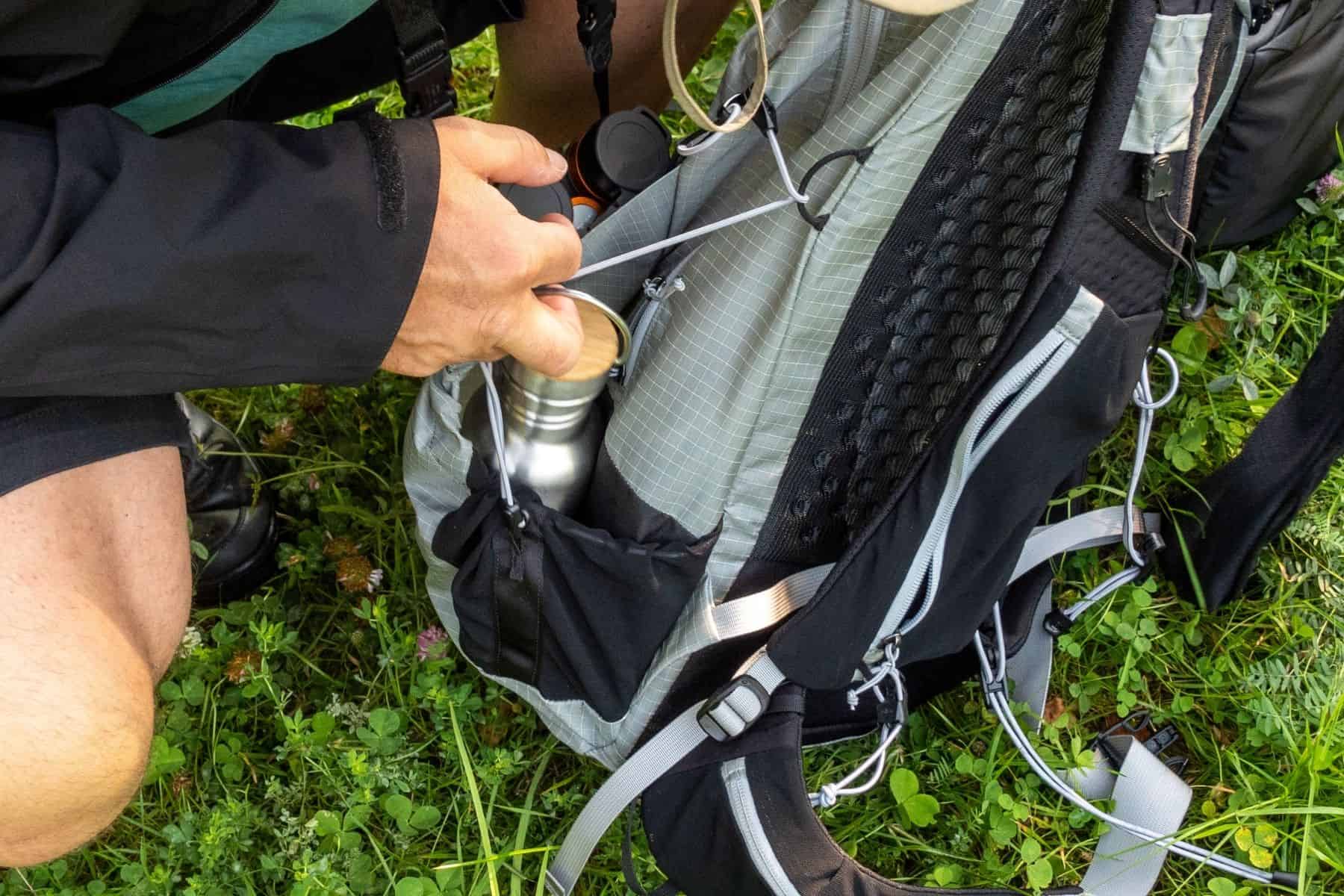 arcteryx-aerios-30-side-pocket