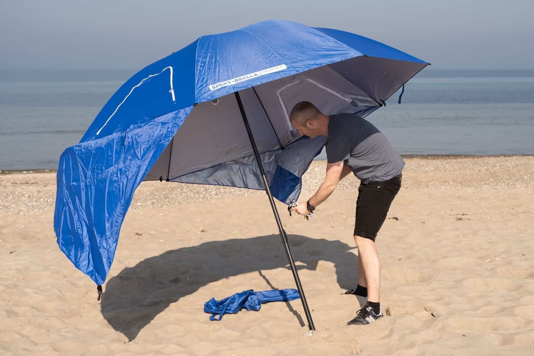 beach-umbrella-torben-under-sport-brella
