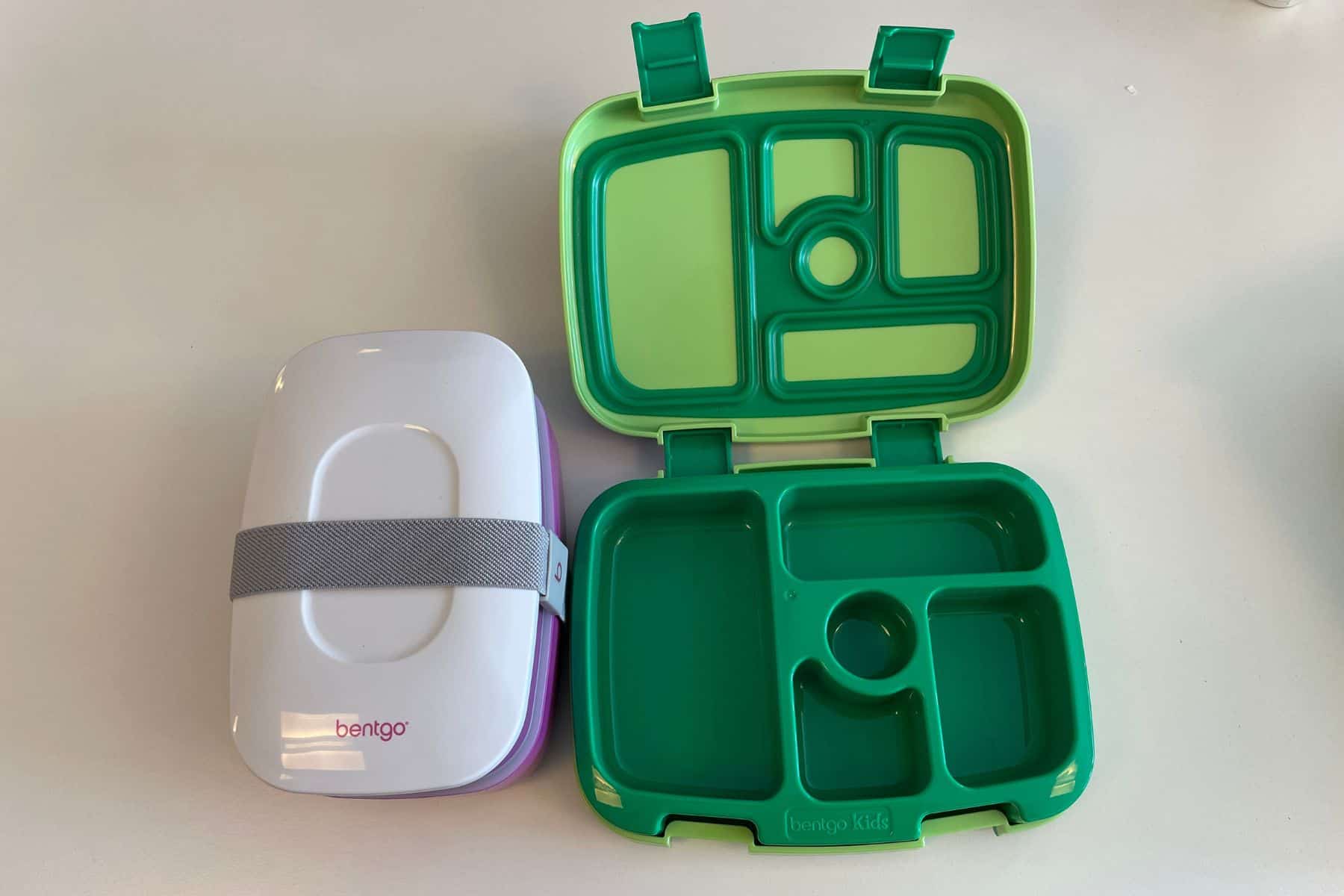 Bentgo lunch boxes are popular because of their quality and ease of cleaning. Not only dishwasher safe, but also microwave safe.