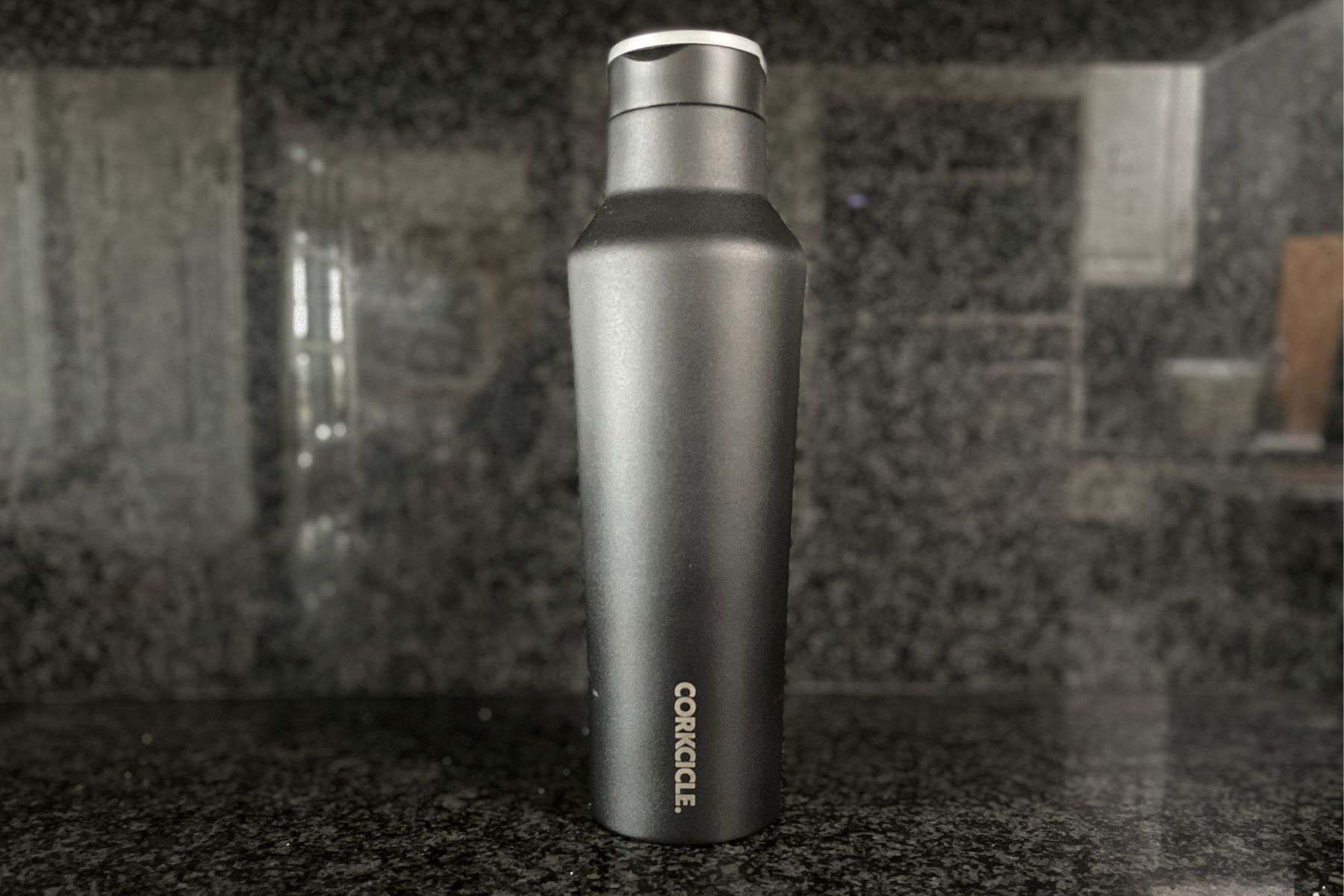 Corkcicle Canteen With Smart Lid