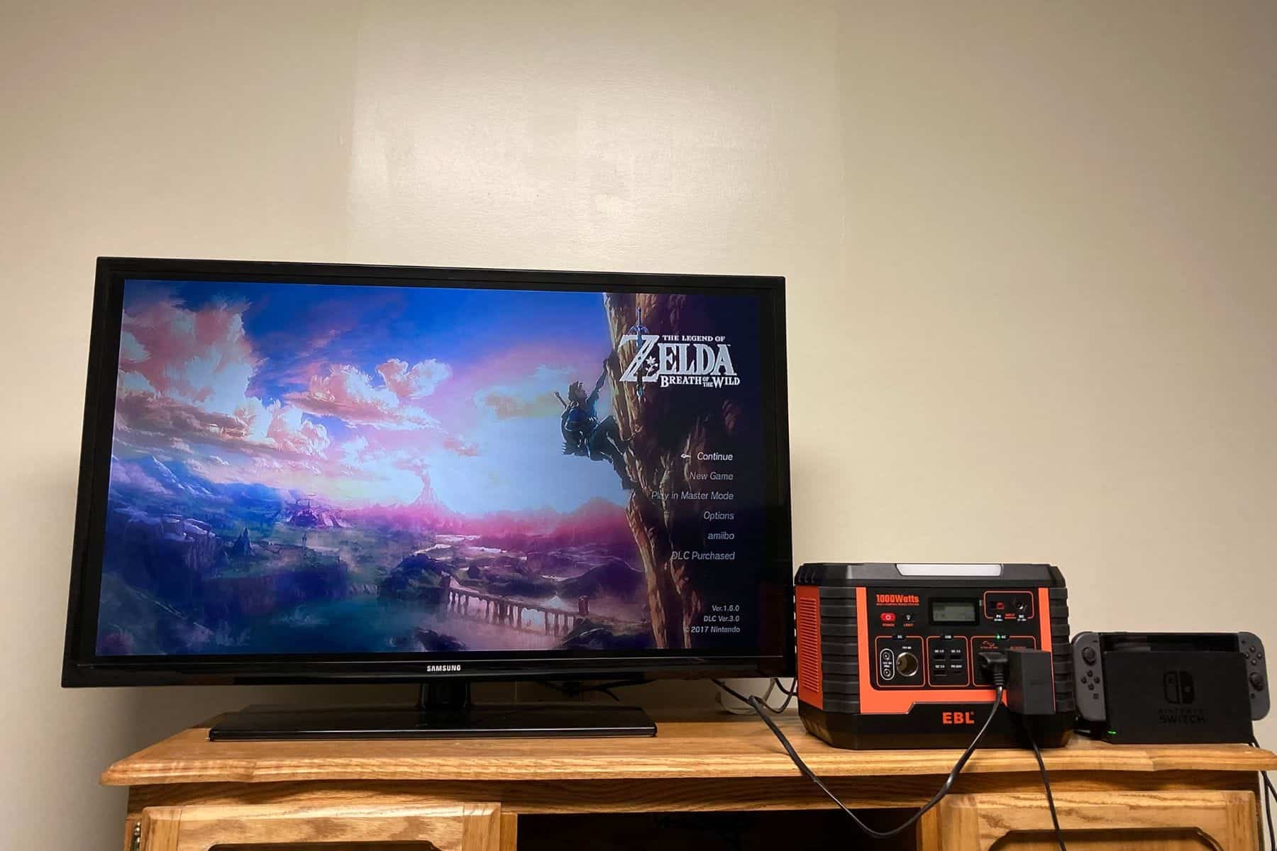 ebl-portable-power-station-voyager-1000-tv