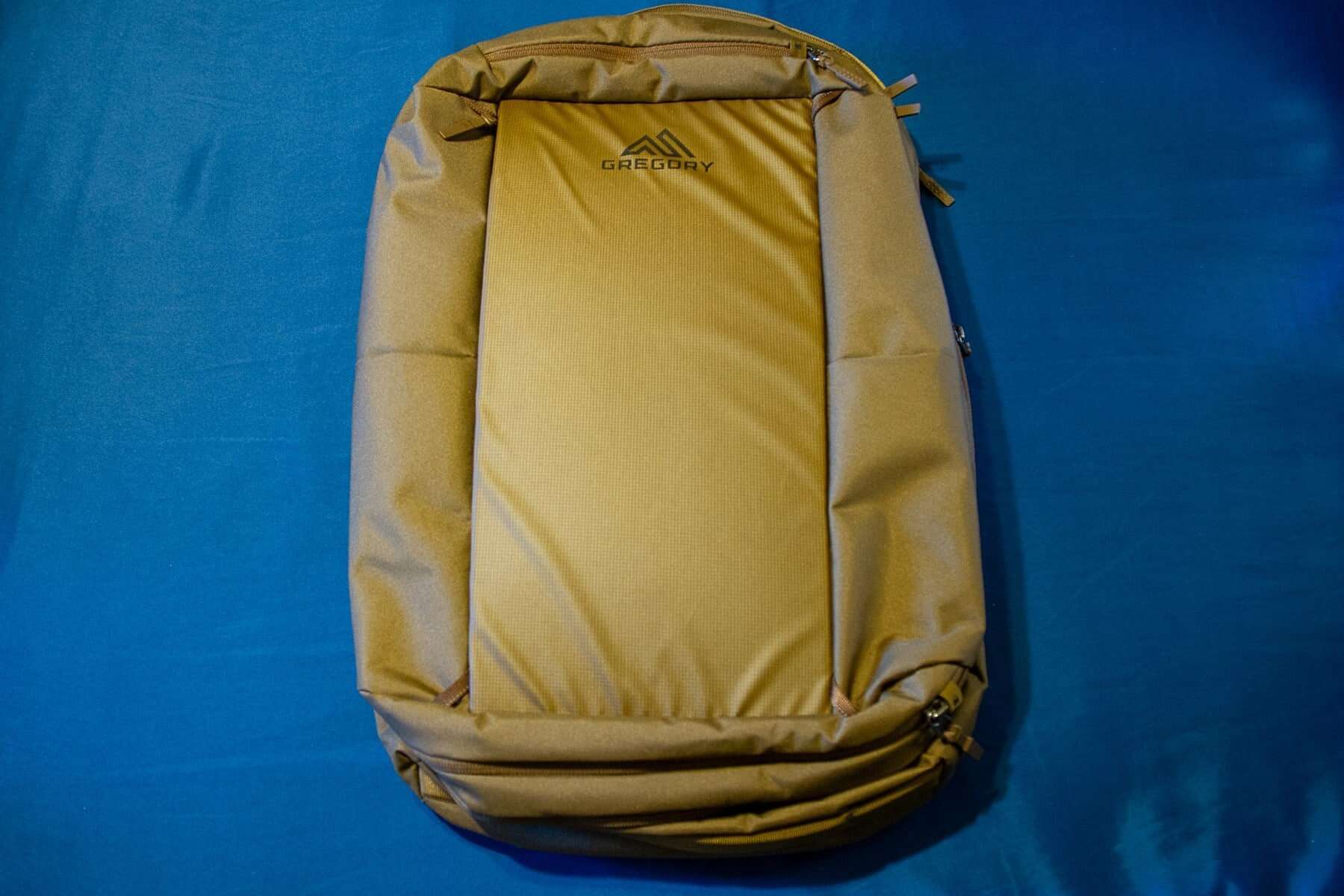 gregory-border-traveler-30-front-view