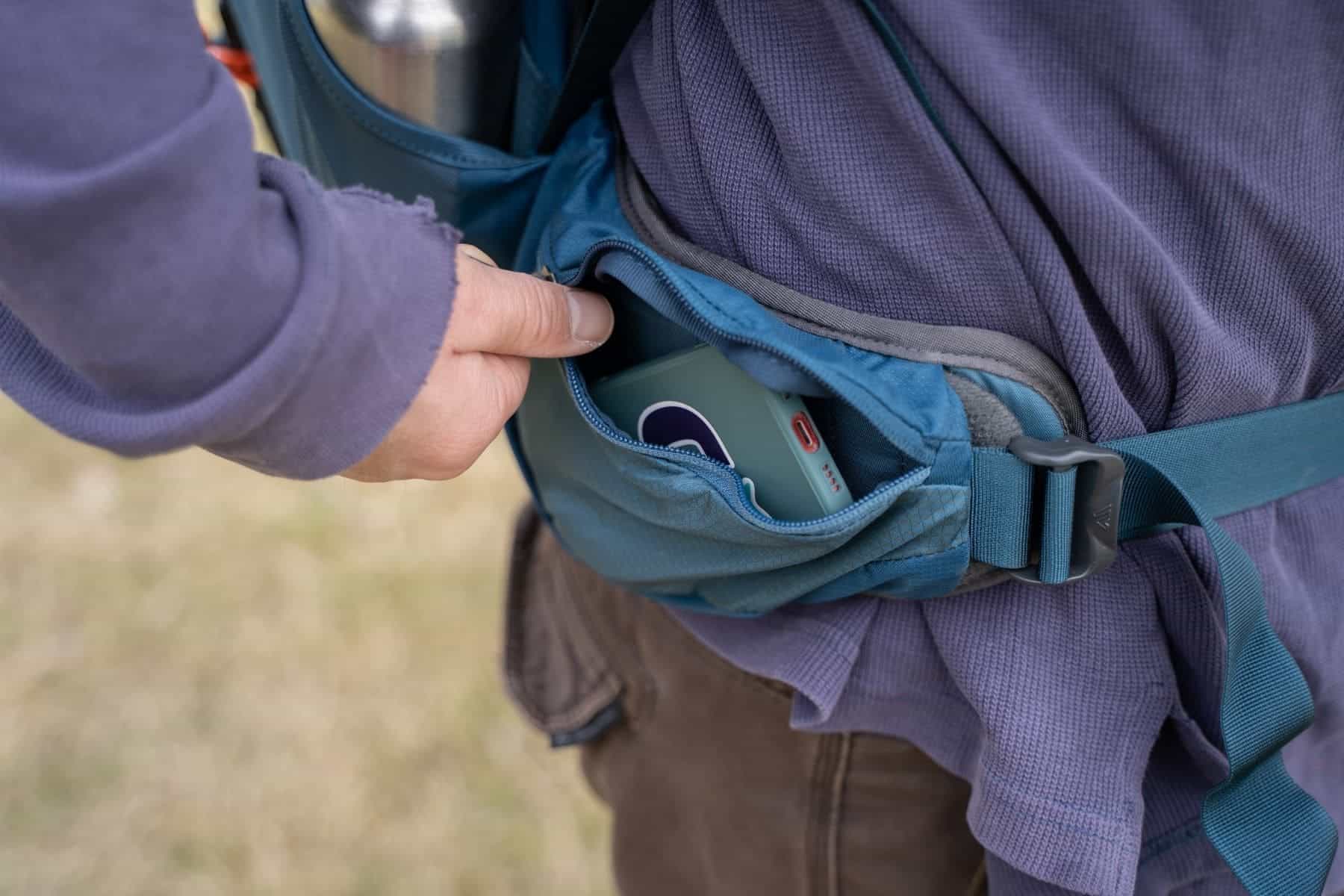 gregory-paragon-58-lower-strap-pocket