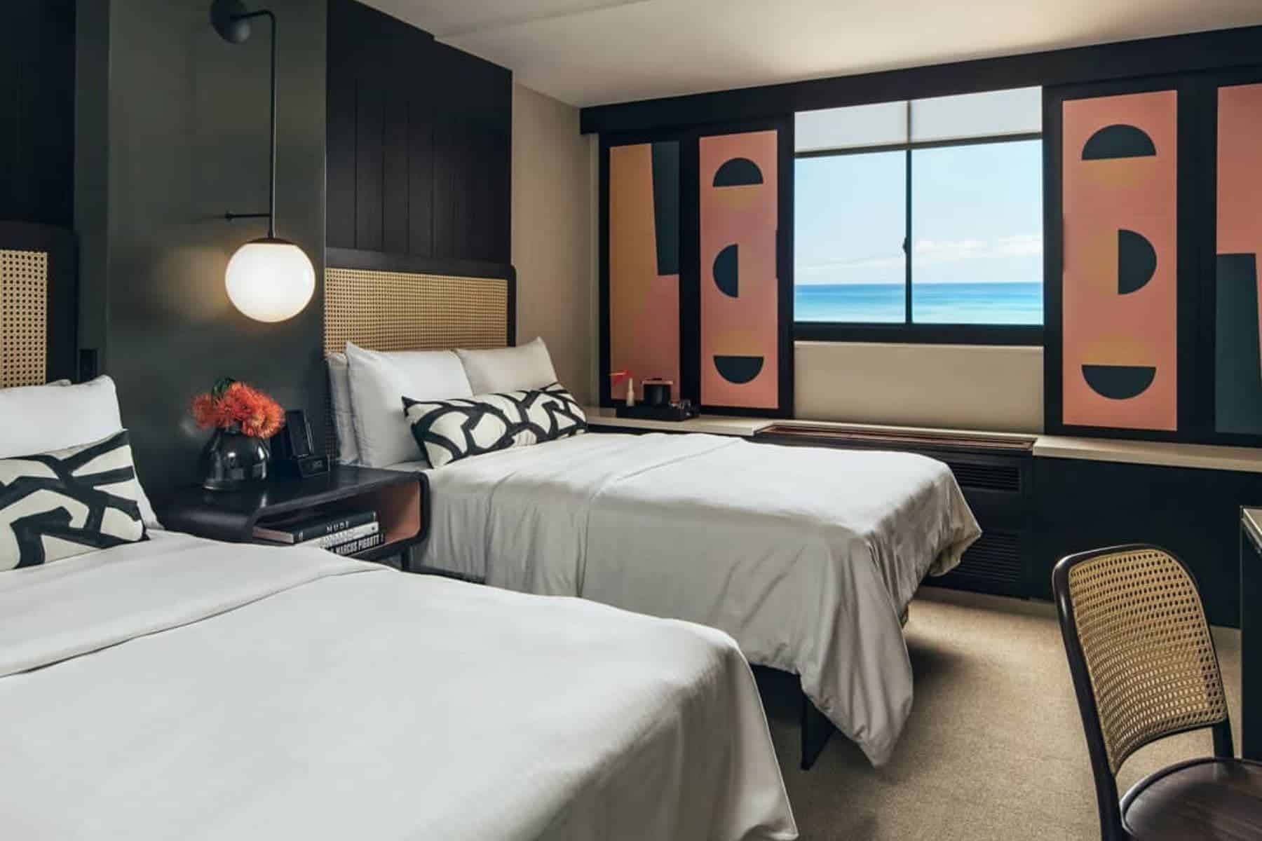 Hotel Renew Oahu Bedroom