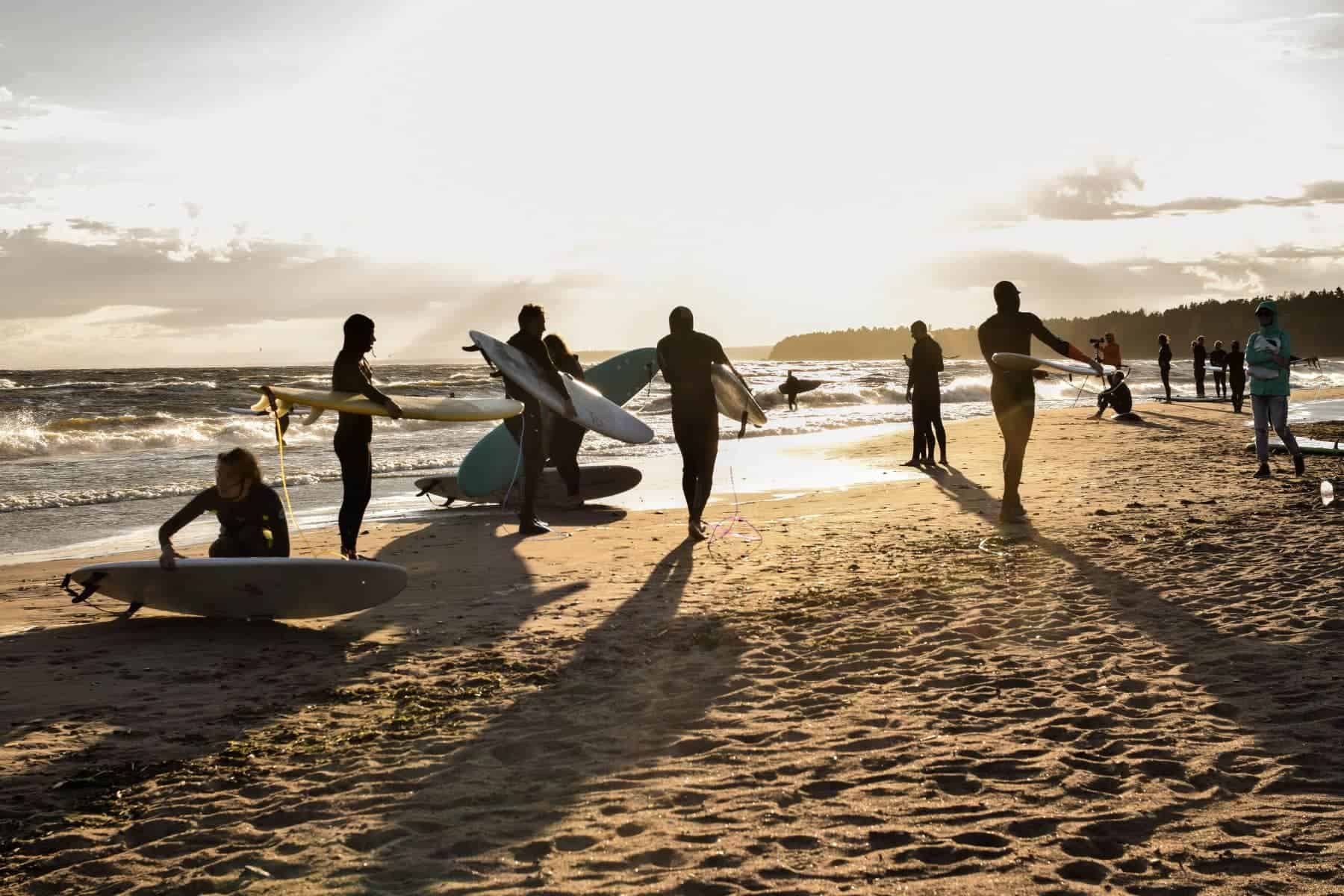 How To Begin Surfing Many Surfers