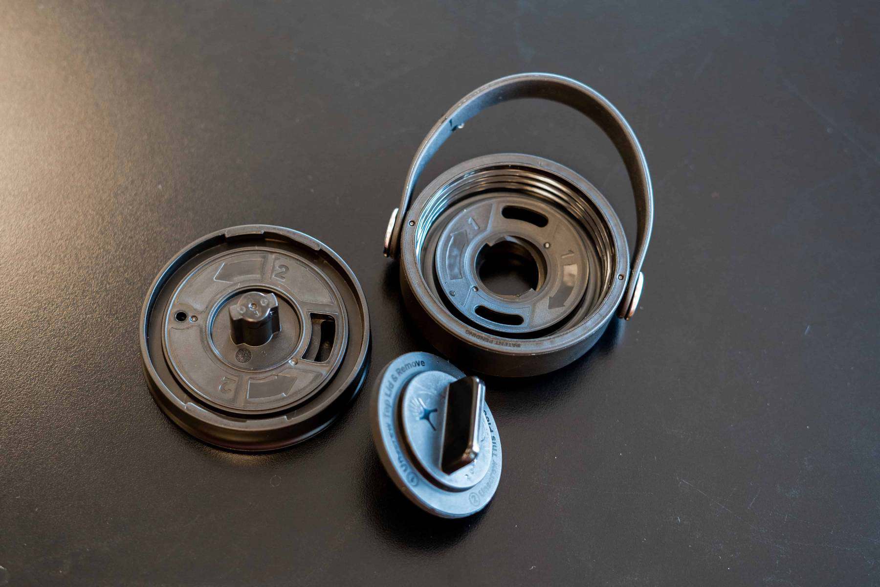 Hydro Flask Thirteen