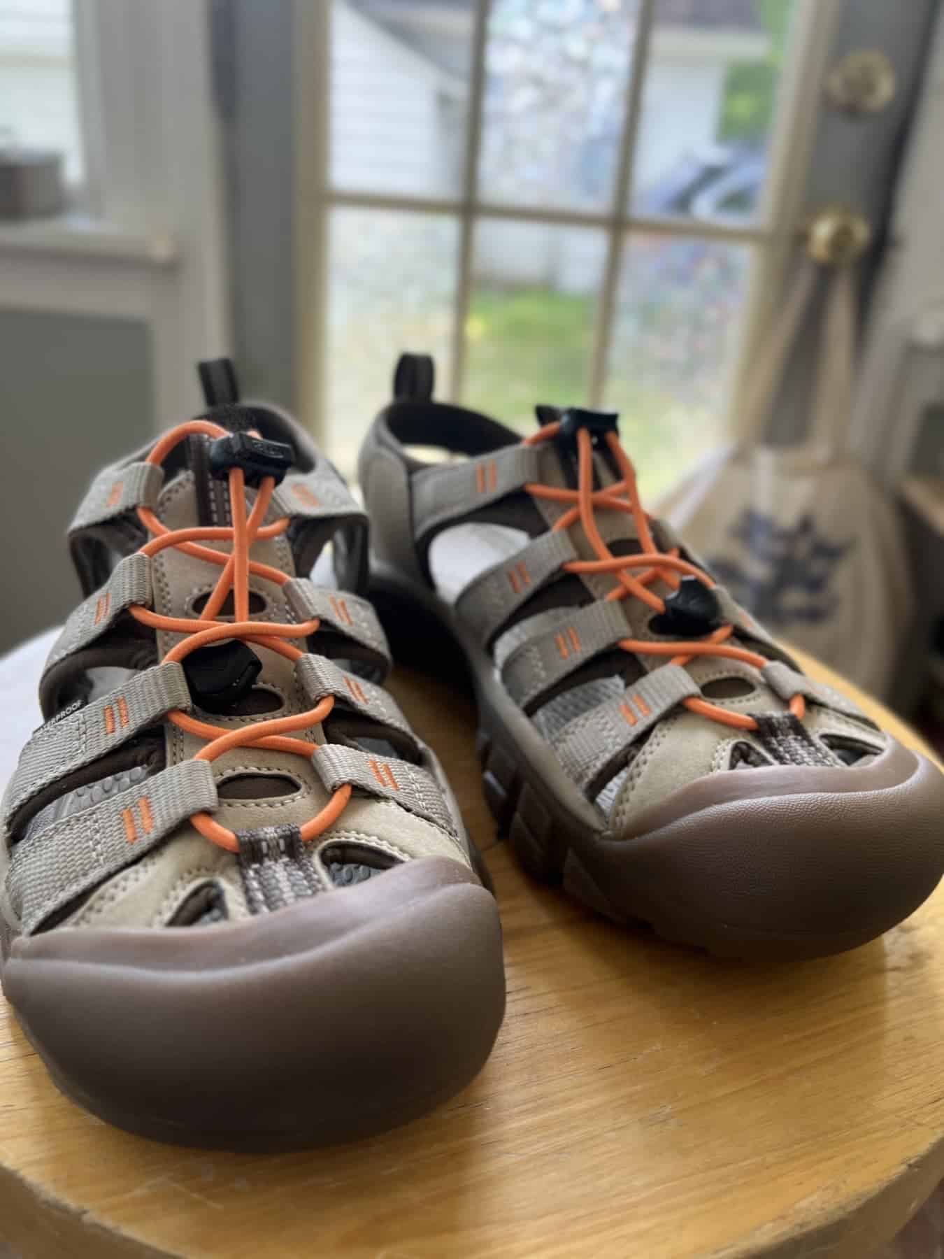 Keen Newport H2 Showing Stool