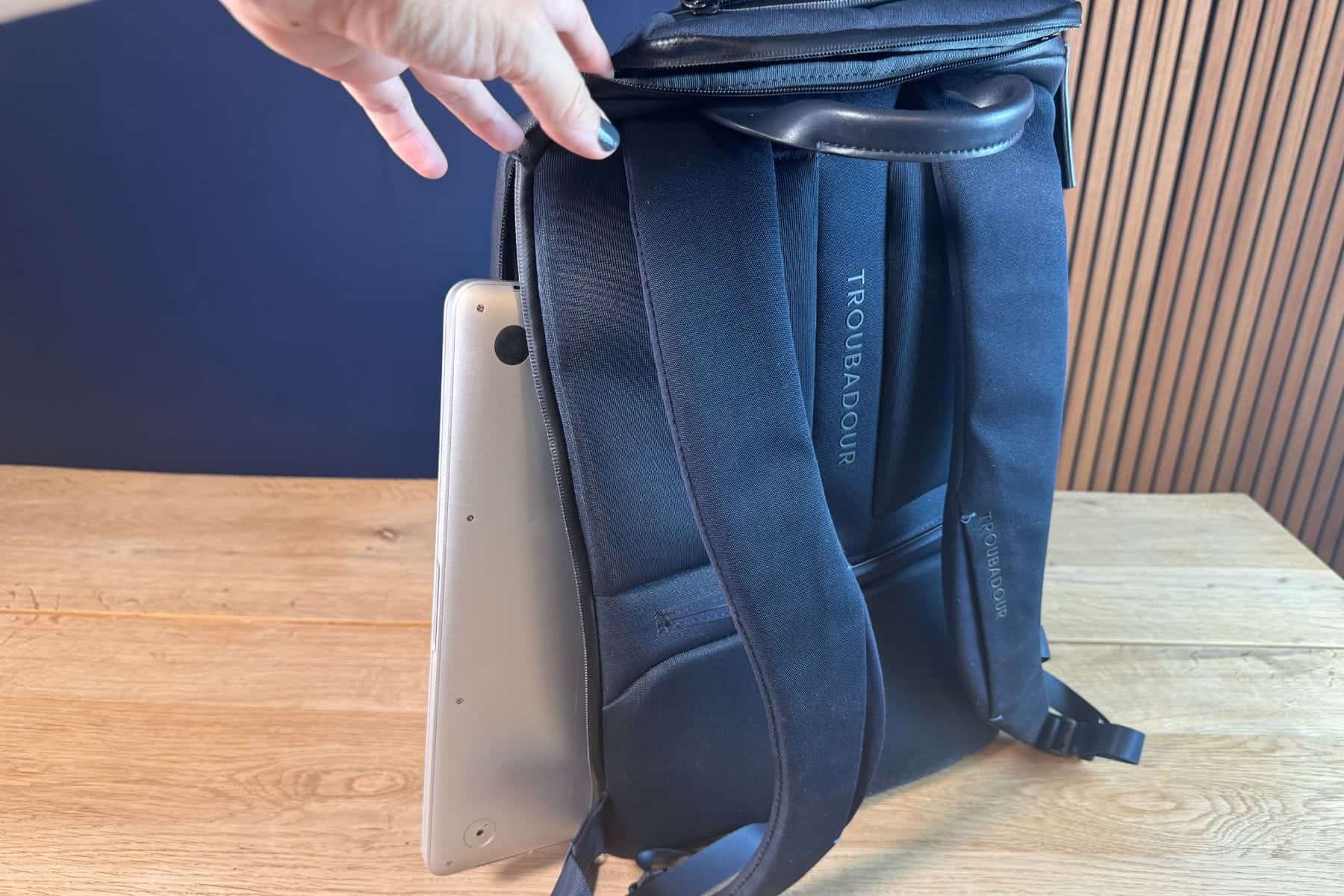 laptop-backpack-size