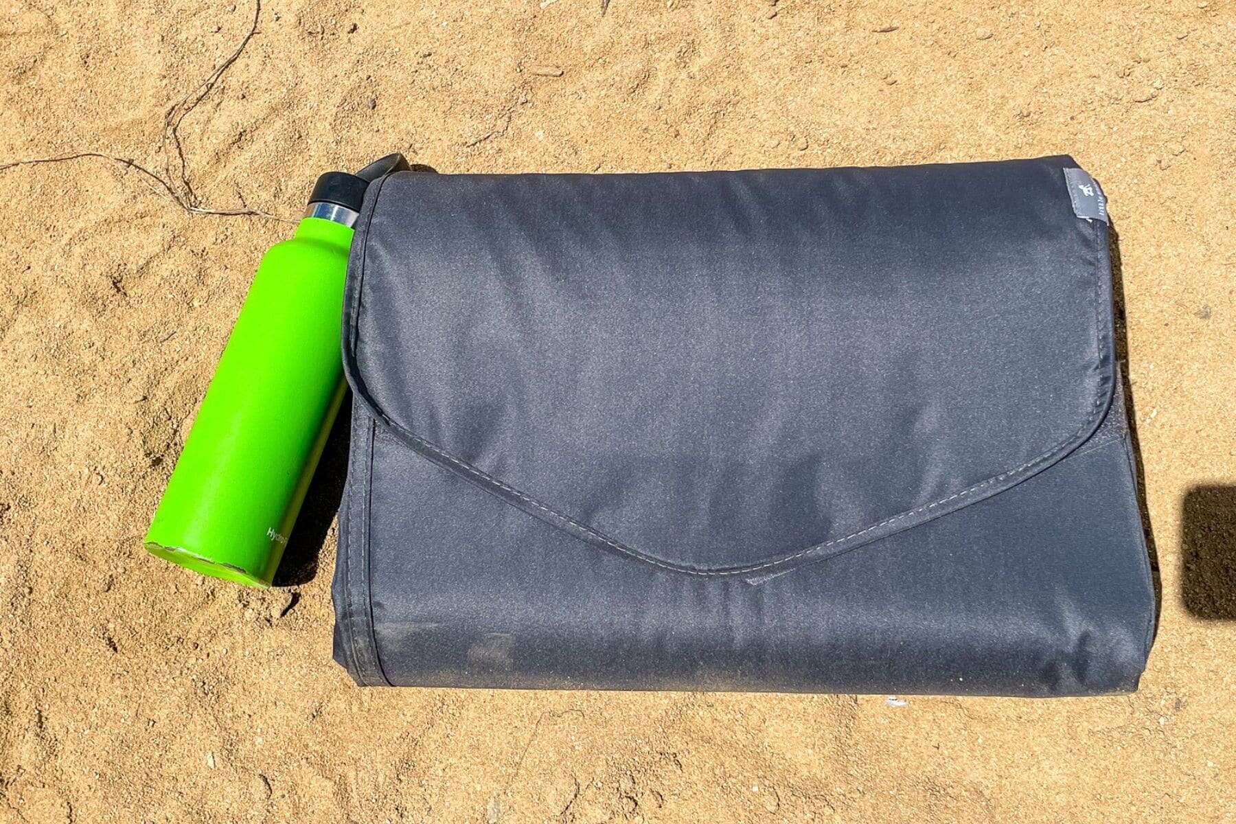 little-unicorn-outdoor-family-picnic-and-beach-blanket-size