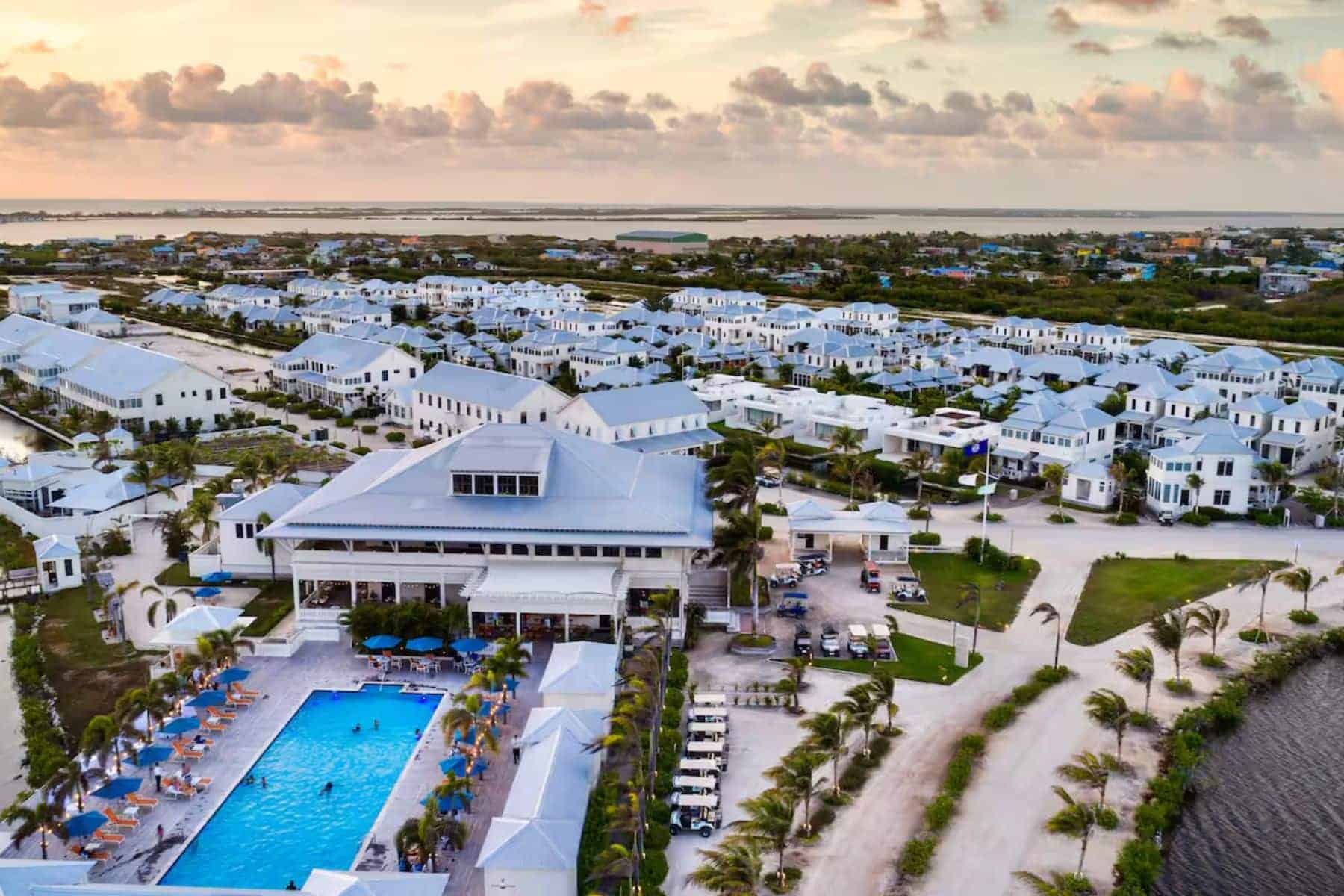 mahogany-bay-resort-and-beach-club-curio-collection-by-hilton-featured