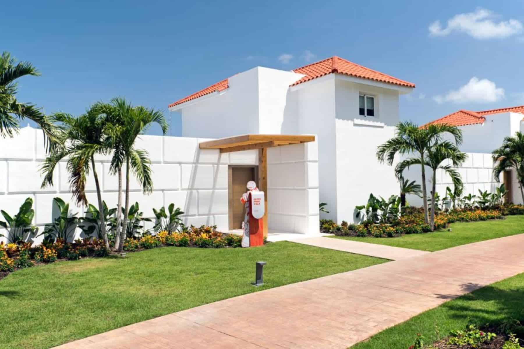 Nickelodeon Pool Super Villa