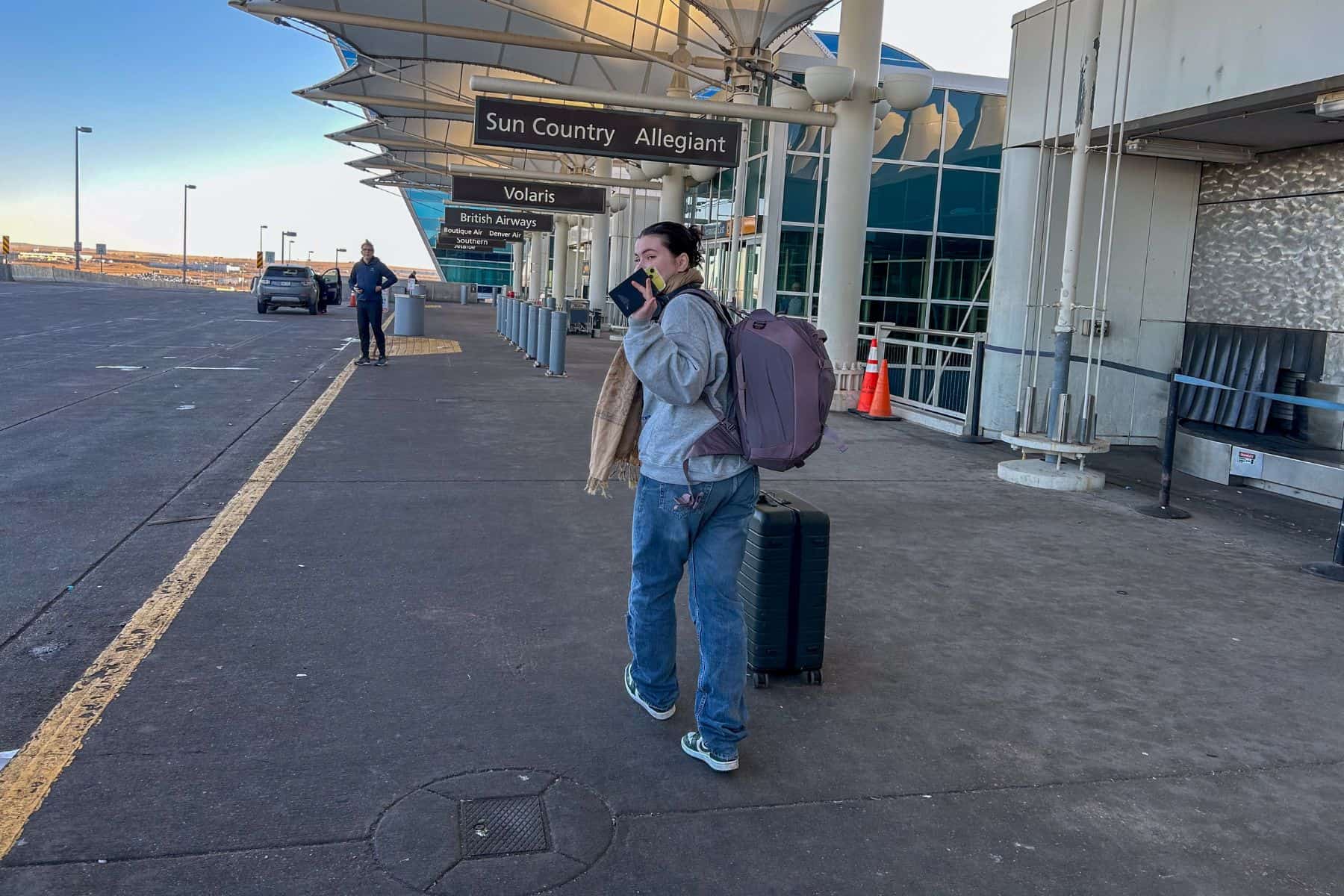 osprey-sojourn-porter-travel-backpack-access-airline