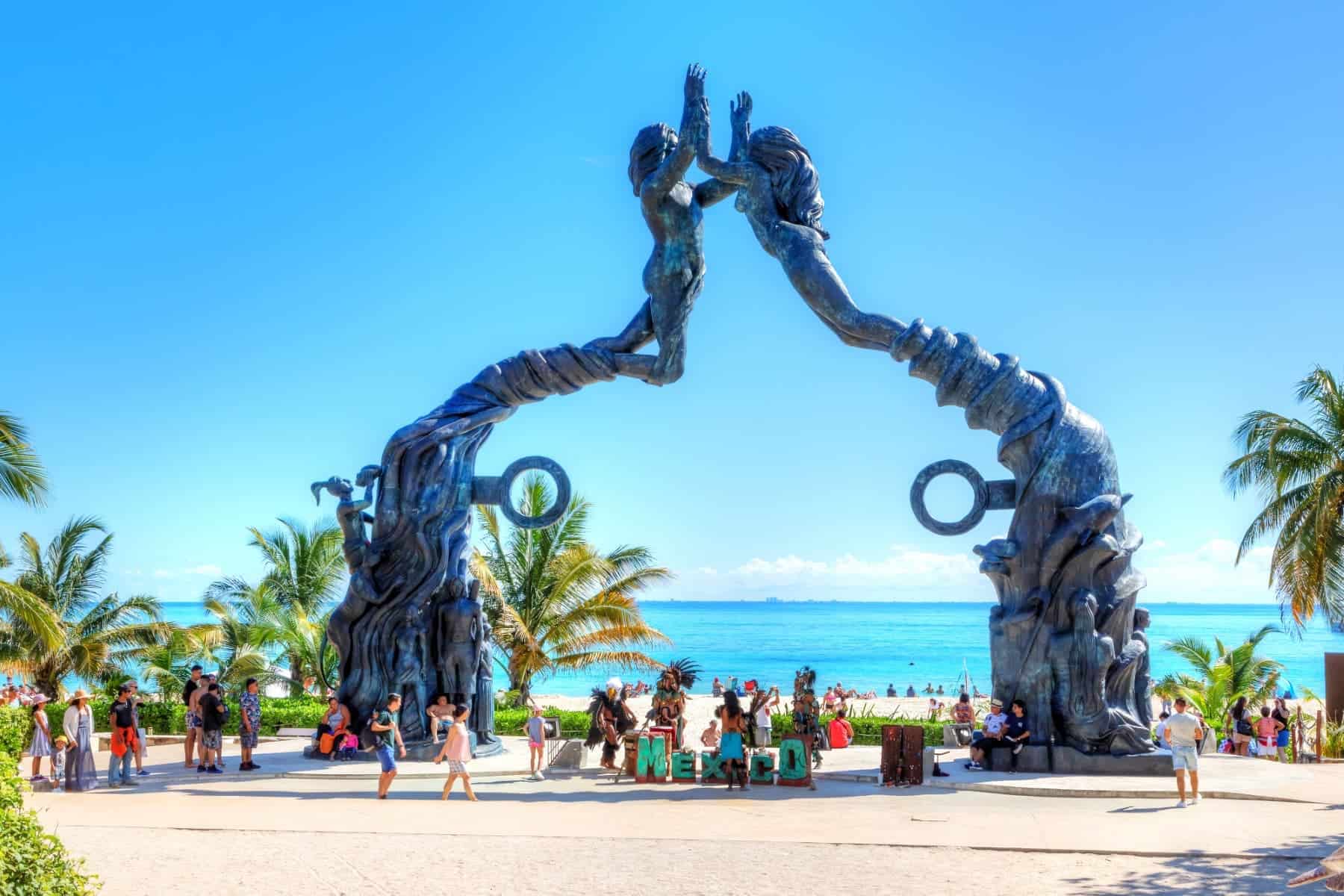 Playa Del Carmen Scuplture