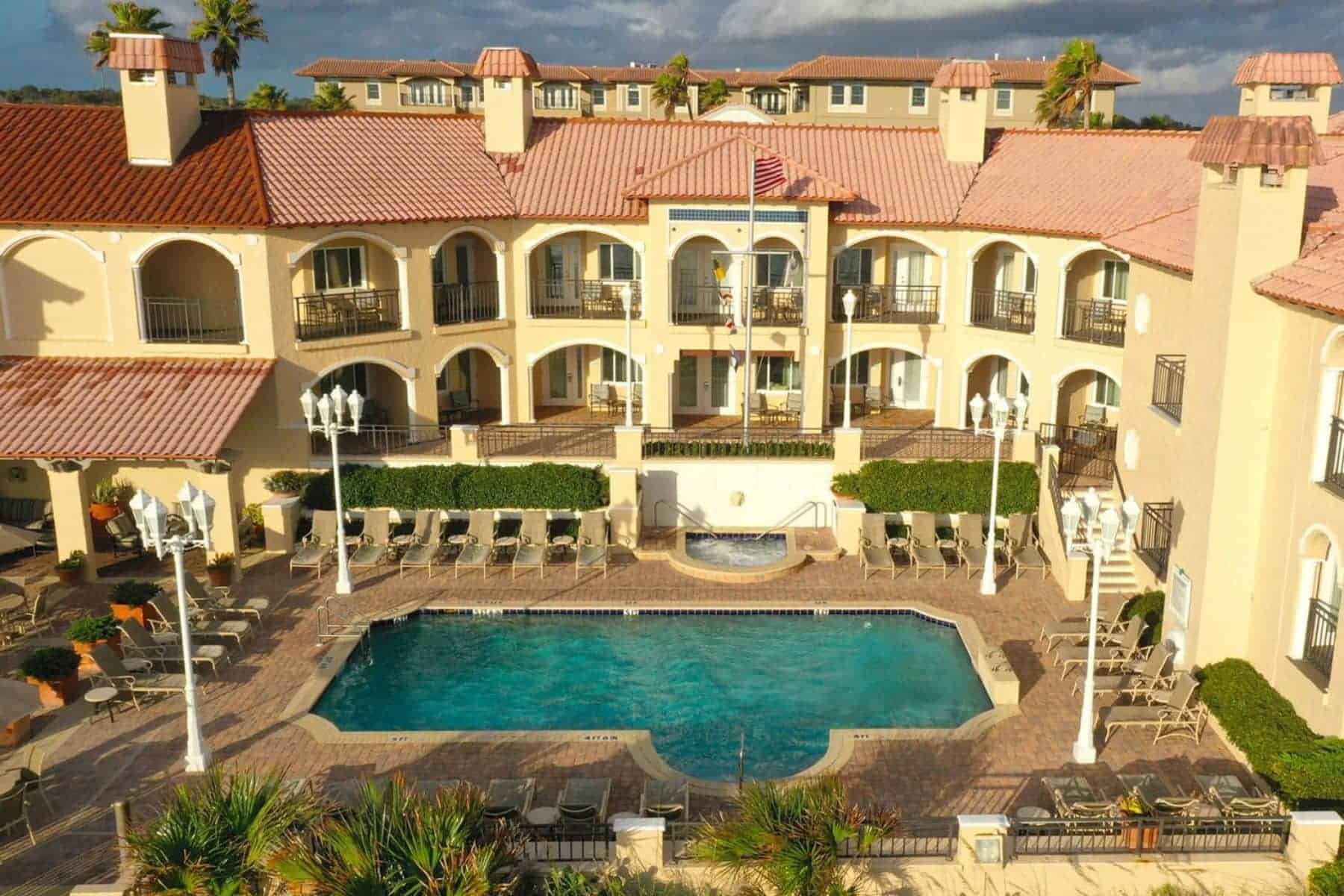 ponte-vedra-inn-and-club-front-pool