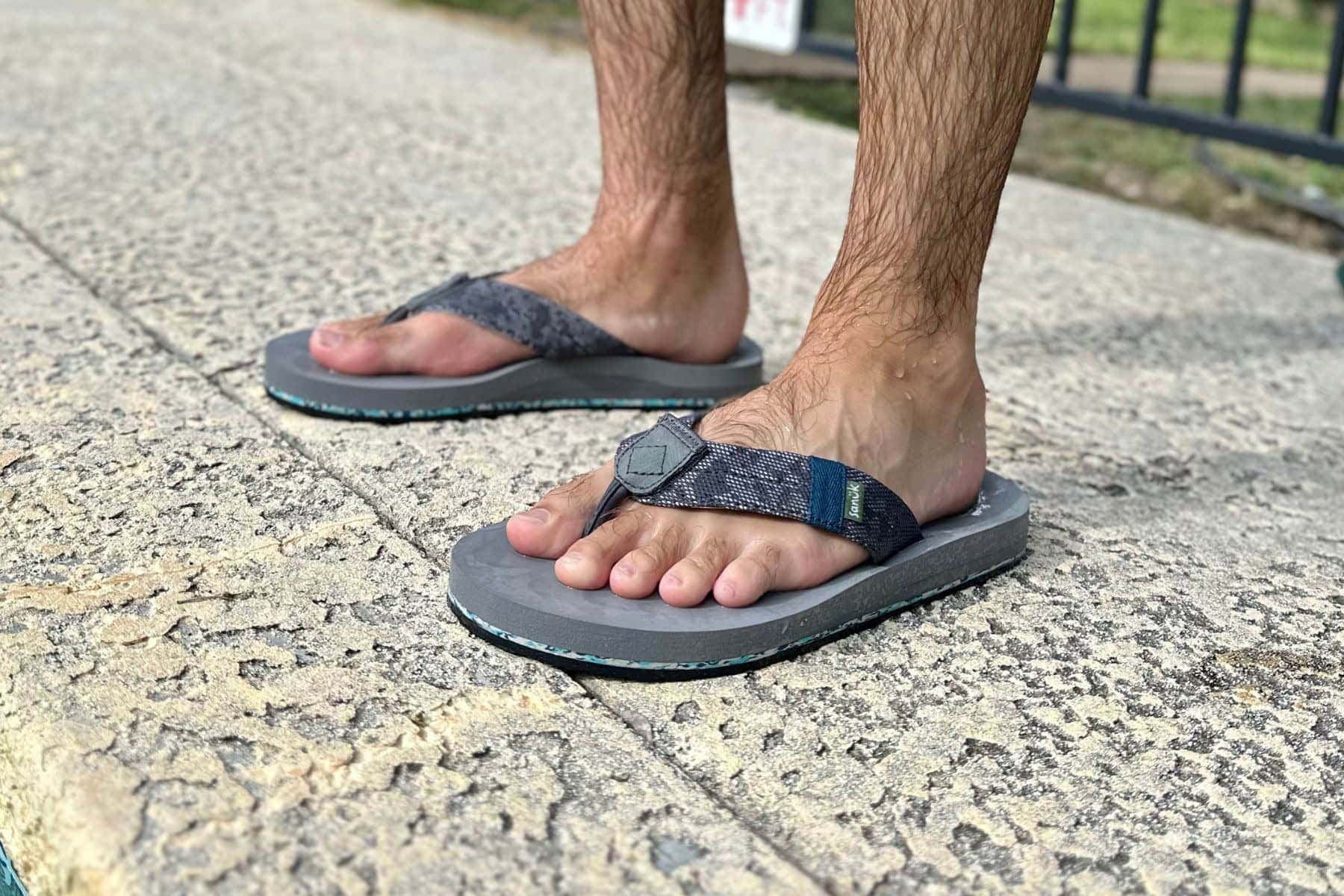 Sanuk Ziggy Switchfit X Surfrider Flip Flops Recycled Materials