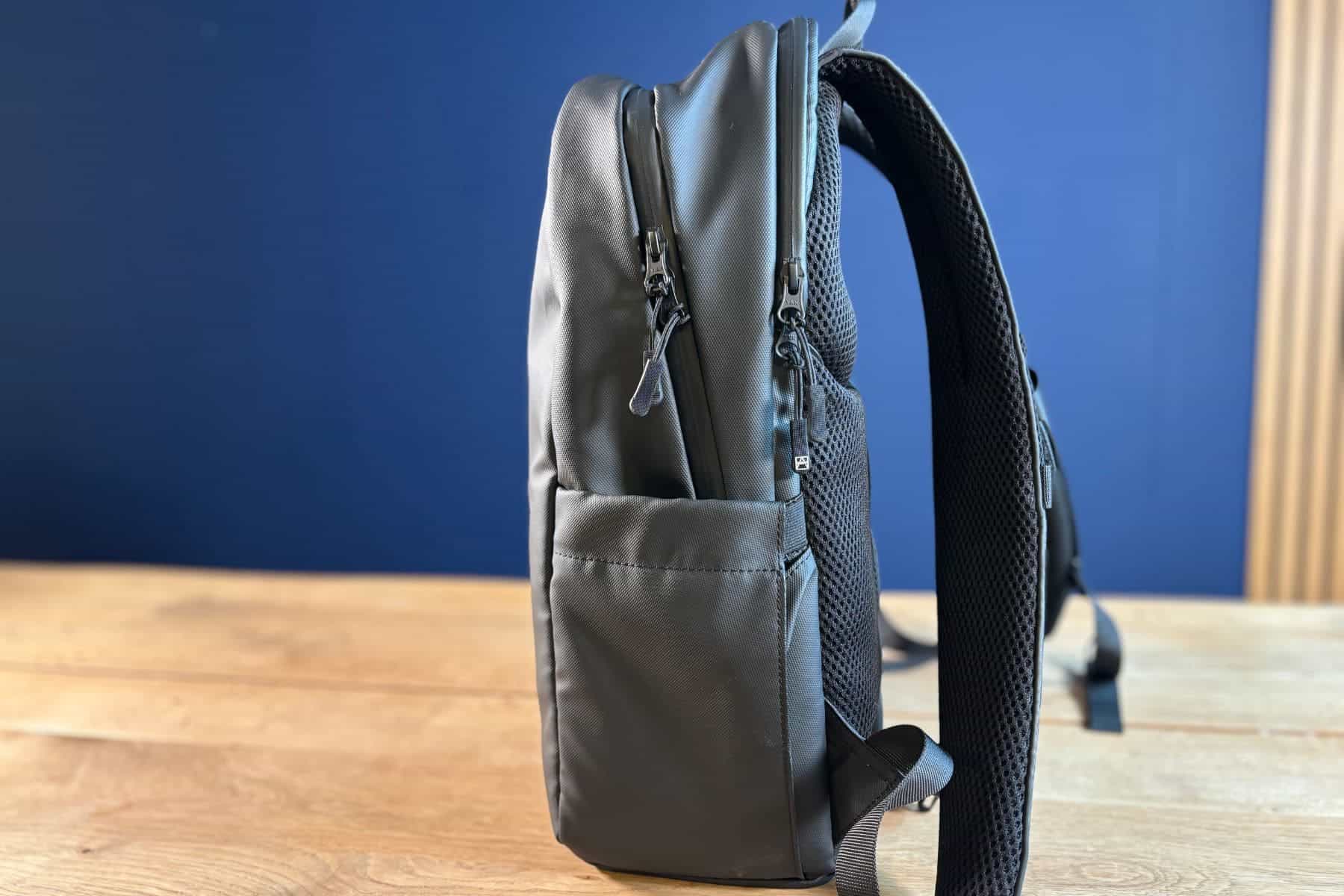 stubble-and-co-everyday-backpack-side