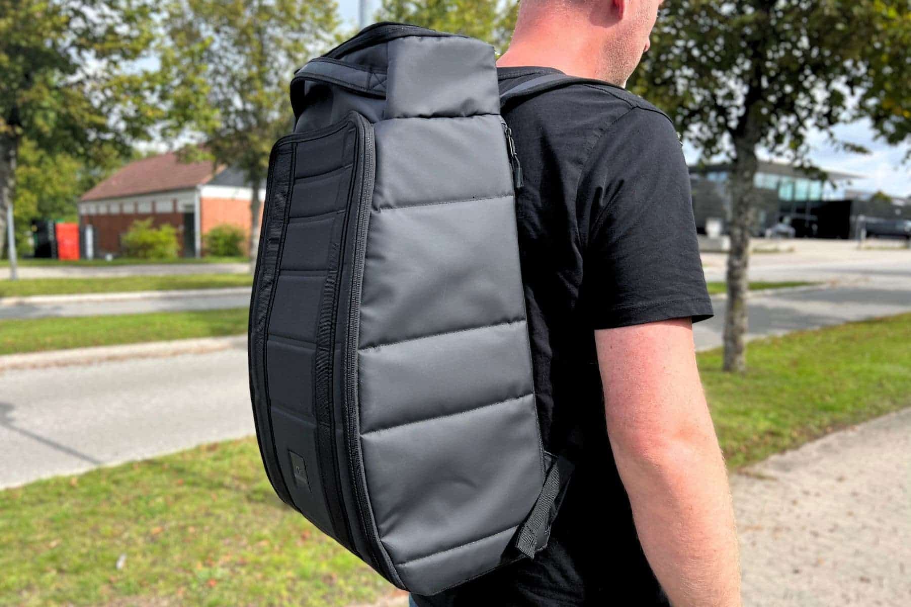 the-hugger-back-pack