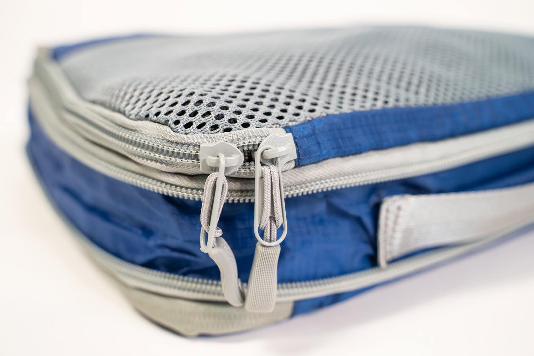 Travel Dude Packing Cube Zipper Details