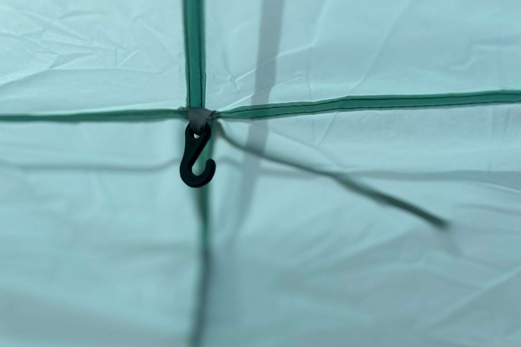whitefang-beach-tent-hook